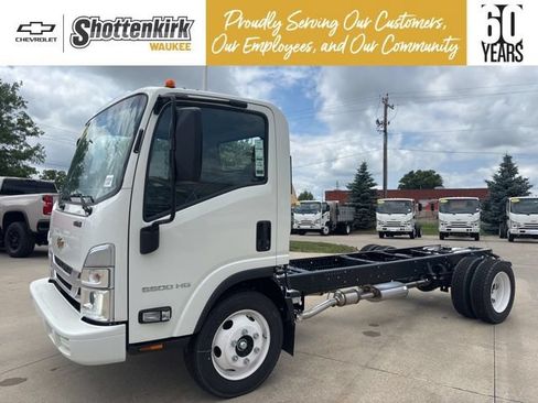 New 2025 Chevrolet Low Cab Forward 5500HG RWD image 1
