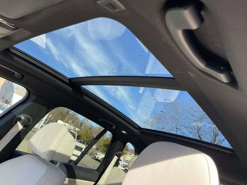 Used 2022 BMW X5 xDrive40i w/ M Sport Package image 20