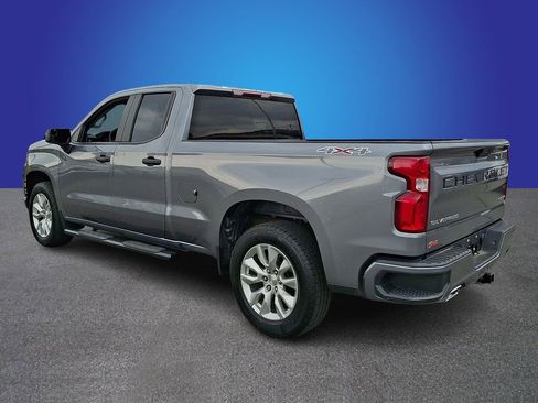 Used 2020 Chevrolet Silverado 1500 Custom w/ Custom Value Package image 6