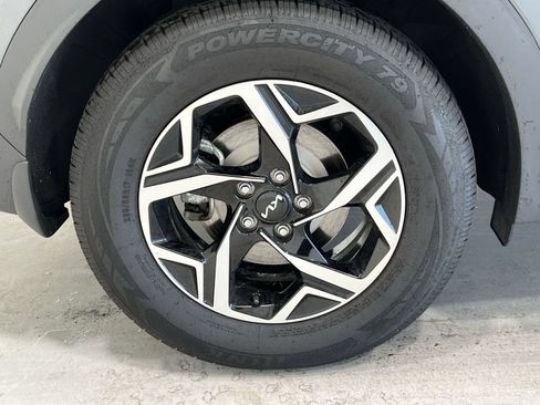 Used 2024 Kia Sportage LX AWD/4WD image 10