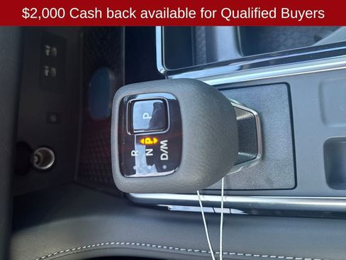 New 2026 Nissan Pathfinder SL image 25