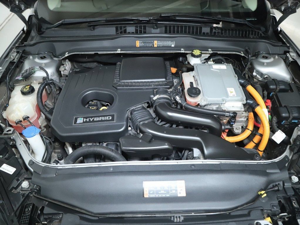 Used 2020 Ford Fusion Titanium FWD image 40