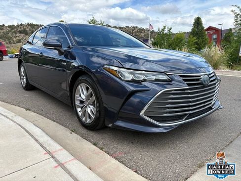 Used 2019 Toyota Avalon XLE w/ Moonroof Package FWD image 12