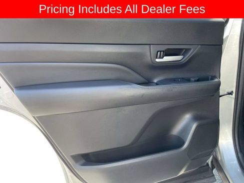 Used 2024 Toyota Grand Highlander AWD image 16