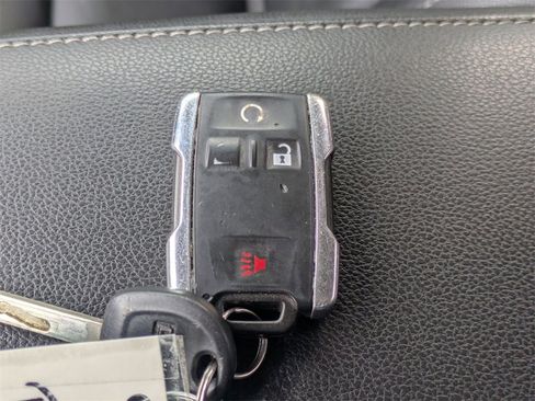 Used 2019 GMC Canyon SLT w/ Driver Alert Package image 33