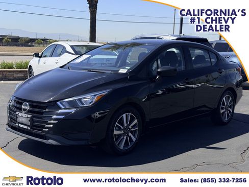 Used 2024 Nissan Versa SV FWD image 3