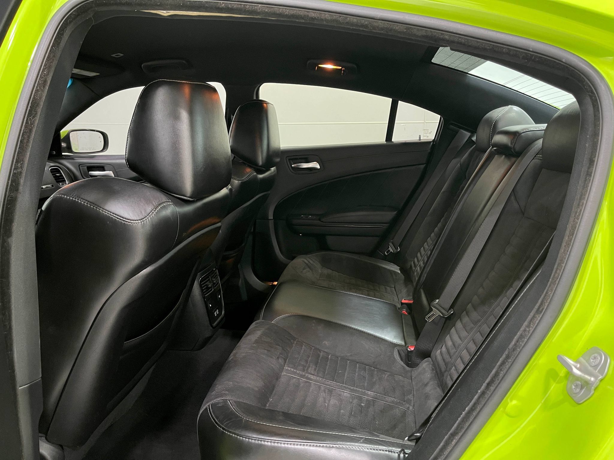 Used 2019 Dodge Charger Scat Pack w/ Daytona Edition Group RWD image 27