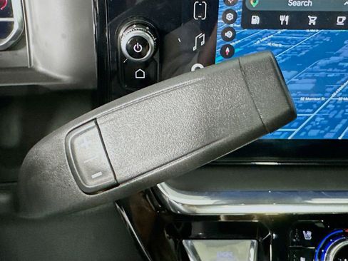 Used 2025 GMC Sierra 3500 Denali Ultimate AWD/4WD image 18