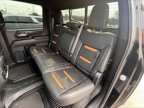 Used 2025 GMC Sierra 2500 AT4 w/ Technology Package image 25