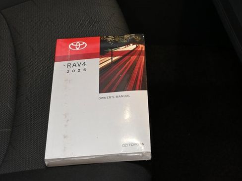 Certified 2025 Toyota RAV4 XLE image 19