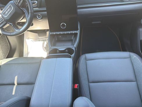 Used 2026 GMC Terrain AT4 w/ Technology Package II AWD/4WD image 33