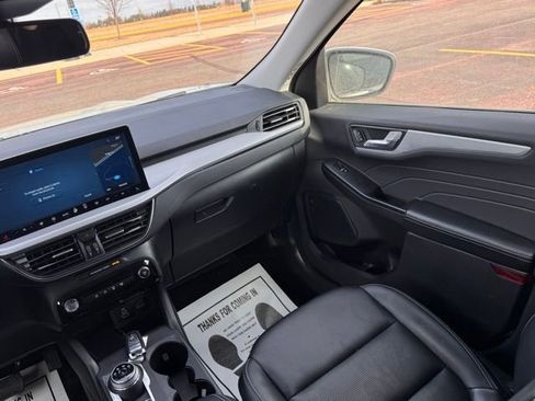 Used 2025 Ford Escape Platinum image 15