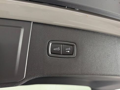 New 2026 Porsche Cayenne AWD/4WD image 18