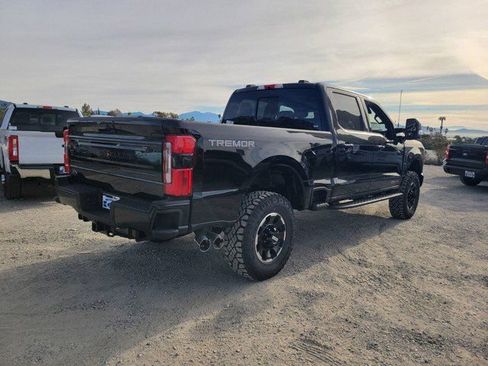 New 2026 Ford F350 Platinum w/ Tremor Off-Road Package AWD/4WD image 5