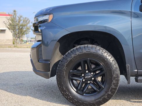 Certified 2020 Chevrolet Silverado 1500 LT Trail Boss AWD/4WD image 11