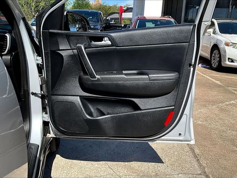 Used 2020 Kia Sportage S w/ S Sunroof Package FWD image 23