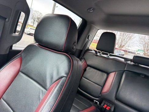 Used 2020 GMC Sierra 1500 Elevation w/ Elevation Value Package image 18