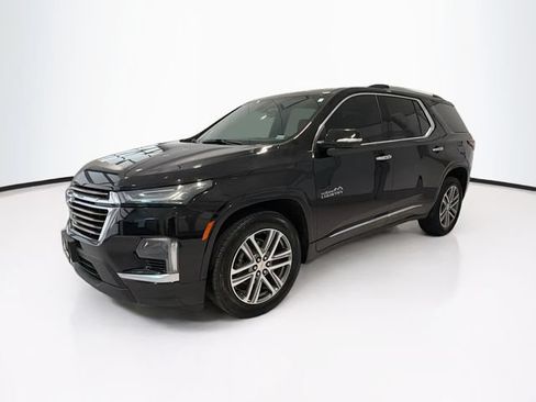 Certified 2022 Chevrolet Traverse High Country AWD/4WD image 3