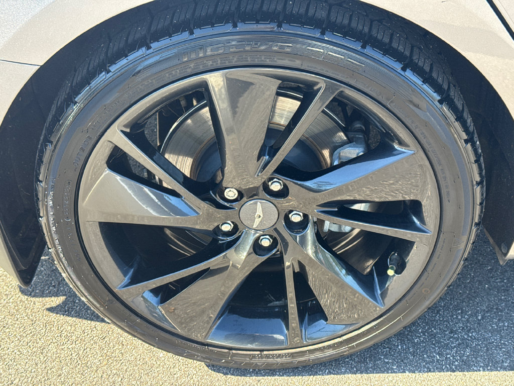 Used 2023 Genesis G70 2.0T w/ Sport Prestige Package RWD image 17