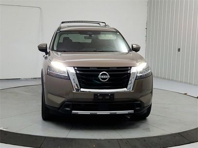 Used 2024 Nissan Pathfinder Platinum w/ Cargo Package