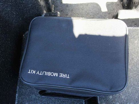 Used 2019 Kia Optima LX image 8