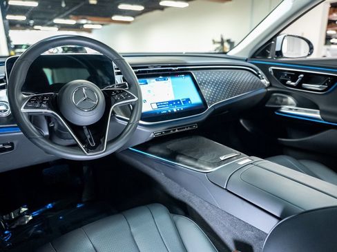 Used 2024 Mercedes-Benz E 350 4MATIC Sedan w/ Driver Assistance Package image 40