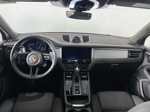 Certified 2024 Porsche Macan GTS image 19