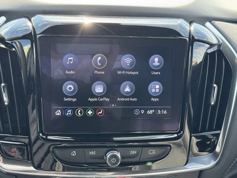 Used 2023 Chevrolet Traverse LT image 26