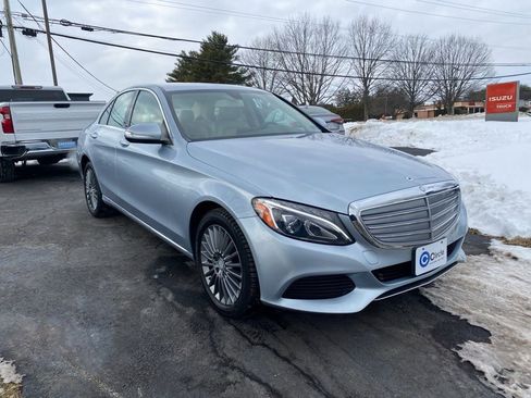 Used 2015 Mercedes-Benz C 300 4MATIC Sedan image 1