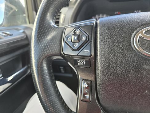 Used 2016 Toyota 4Runner Trail image 17