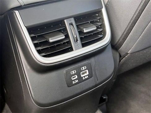 Used 2024 Subaru Legacy Premium image 34