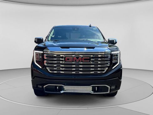 Used 2024 GMC Sierra 1500 Denali AWD/4WD image 8