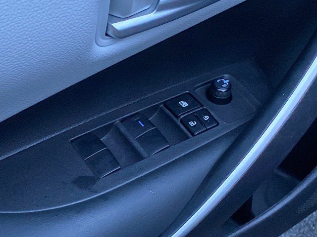 Used 2021 Toyota Corolla SE FWD image 13