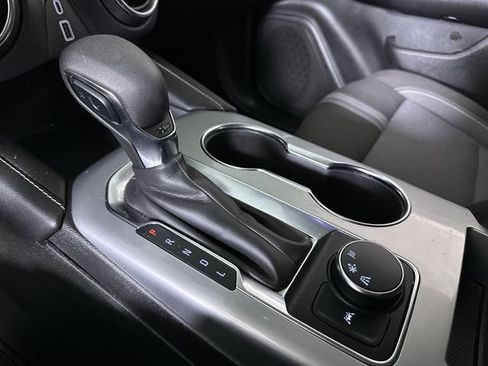 Used 2025 Chevrolet Blazer LT FWD image 16