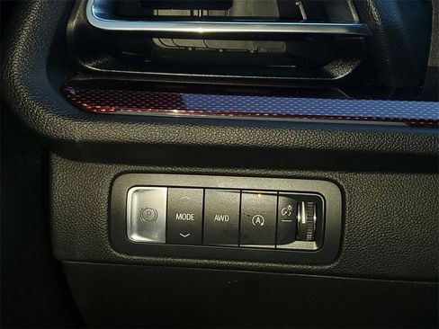 Certified 2024 Chevrolet Traverse Z71 w/ Enhanced Driving Package image 18