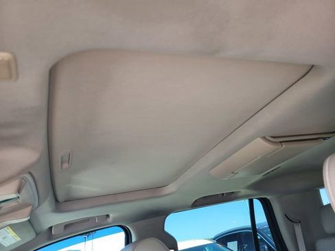 Used 2015 GMC Yukon Denali w/ Touring Package AWD/4WD image 21