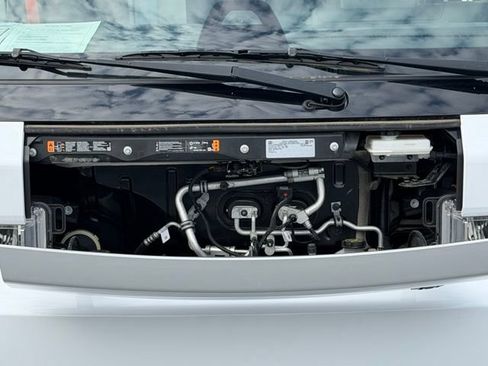 Used 2024 Chevrolet Brightdrop 600 w/ Commercial Equipment Package AWD/4WD image 17
