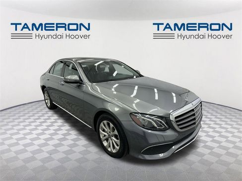 Used 2018 Mercedes-Benz E 300 4MATIC image 7