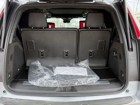 Used 2024 Cadillac Escalade Sport Platinum w/ LPO, ONYX Package AWD/4WD image 28