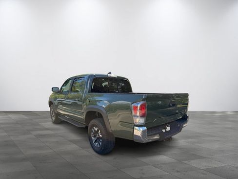 Used 2022 Toyota Tacoma TRD Off-Road AWD/4WD image 4