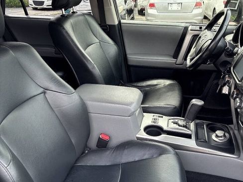Used 2013 Toyota 4Runner SR5 w/ Premium Pkg w/3rd Row Seat AWD/4WD image 13