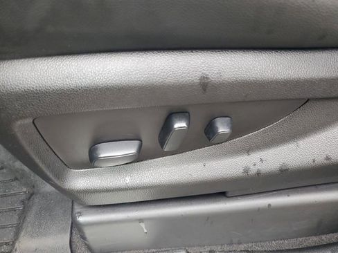 Used 2019 Chevrolet Tahoe Premier RWD image 7