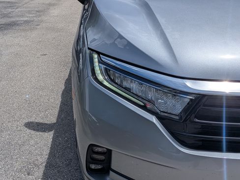 Used 2024 Honda Odyssey EX-L image 9