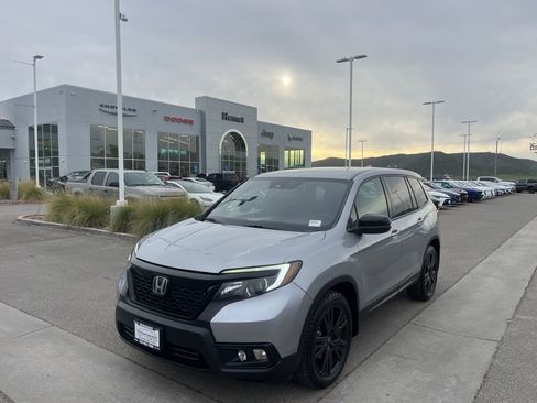Used 2021 Honda Passport Sport image 4