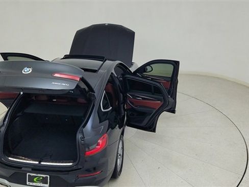 Used 2025 BMW X4 xDrive30i image 94