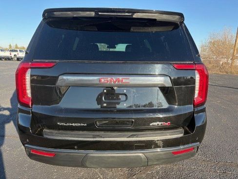 Used 2023 GMC Yukon XL AT4 w/ AT4 Premium Package image 5