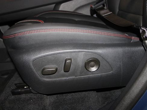 Used 2024 Chevrolet Traverse RS w/ LPO, Floor Liner Package AWD/4WD image 9