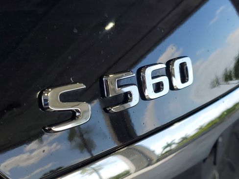 Used 2019 Mercedes-Benz S 560 Sedan image 6