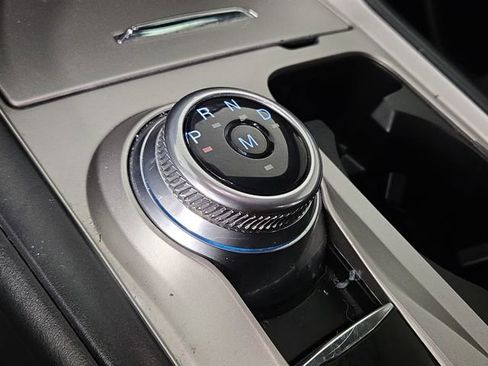 Used 2020 Ford Explorer XLT w/ Comfort Package RWD image 20