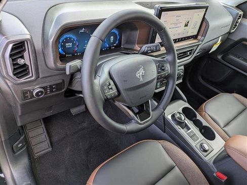 New 2025 Ford Bronco Sport Outer Banks image 9